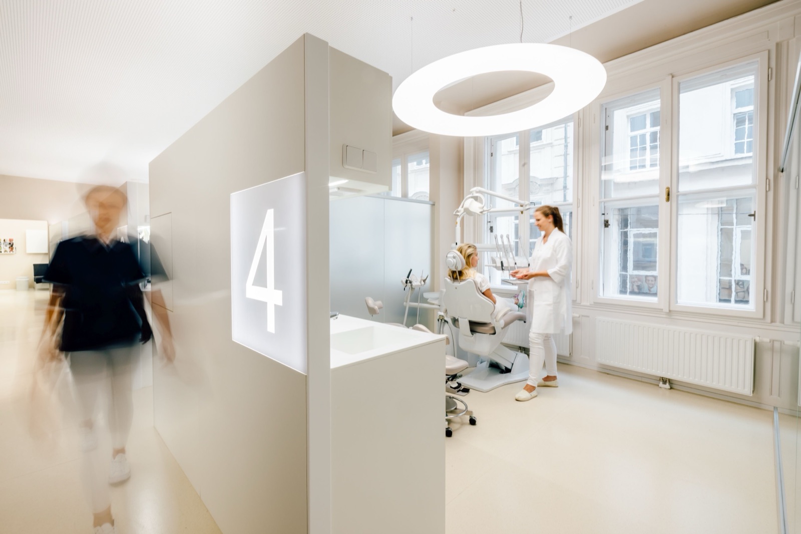 Eltz Institut für Zahnregulierung, Dorotheergasse 7/5, 1010 Wien